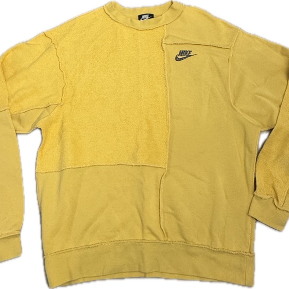 Nike Asymmetric Sweatshirt crew neck Yellow Size XS - Picture 2 of 5